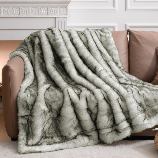 HOMFINE Luxury Faux Fur Blanket - Super Thick